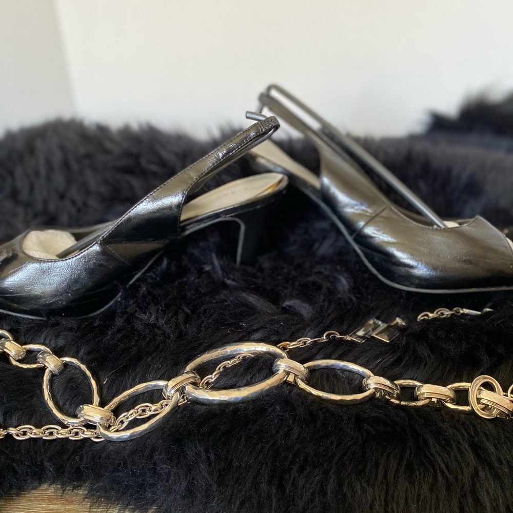 Fioni Heels - Picture 2 of 3